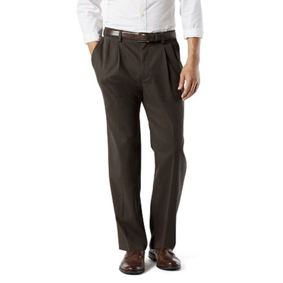 Dockers Other - Dockers Men Stretch Easy Khaki Classic Fit Pleated Pants Coffee Bean Size 36X32